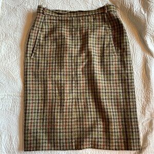 VTG Baltrik West German pure new wool check pencil skirt 10